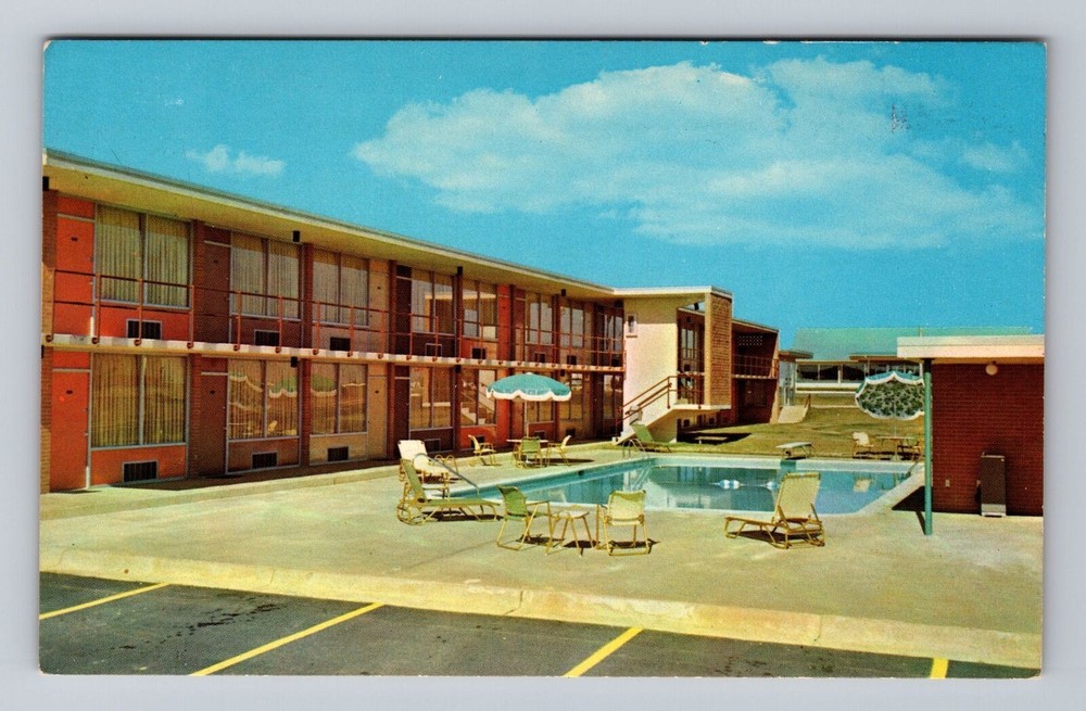 Macon GA-Georgia Quality Courts Motel South Hartley Bridge Road Vintage Postcard
