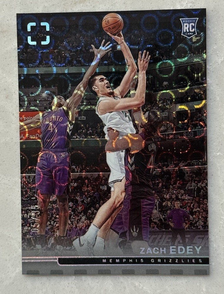 2024-25 Panini Photogenic - Rookies Zach Edey #181 Groovy /35 (RC)