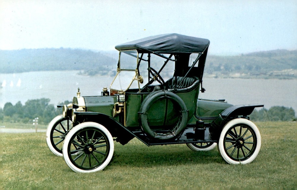 1913 Ford Model T Runabout, Long Island Auto Museum, postcard, Postcard