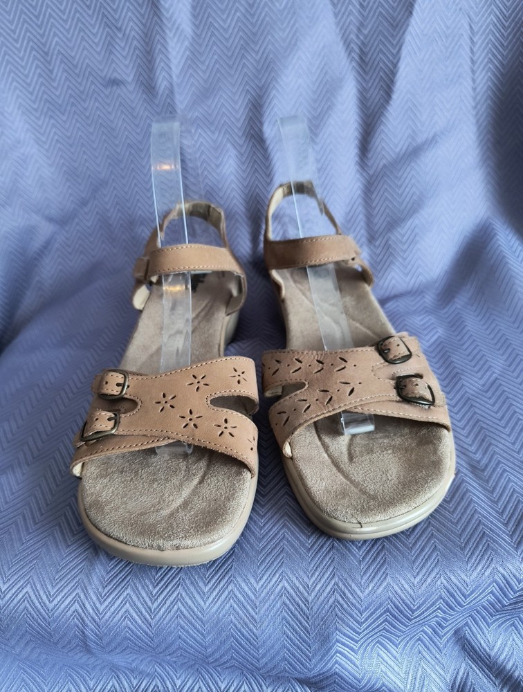 Cobbie Cuddlers Sandals Womens 9.5W Casual Strappy Slingback Beige Leather