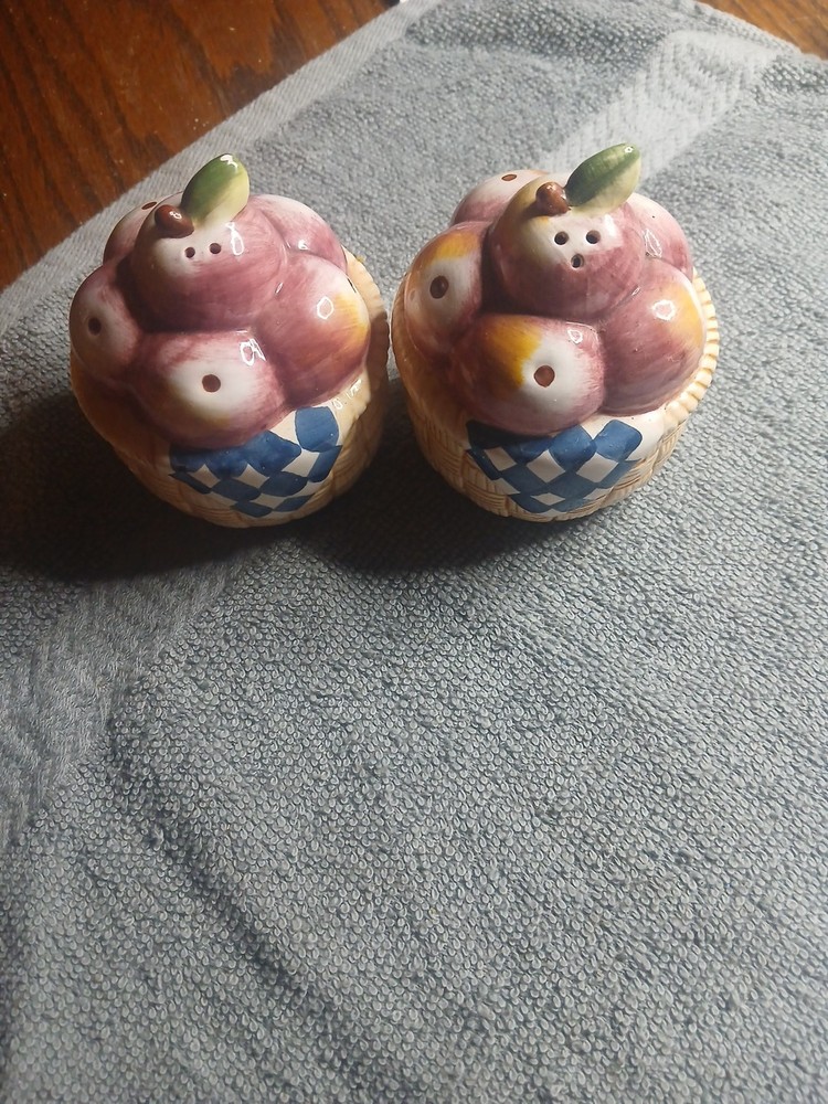 susan winget salt and pepper shakers