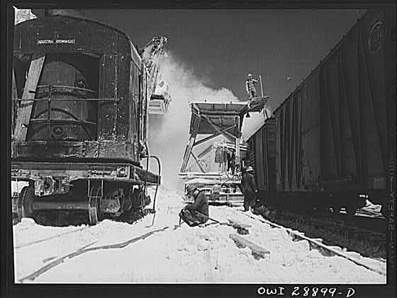 Hoskins Mound Texas 1930s Loading Boxcars with Sulphur Freeport Sulphur Company