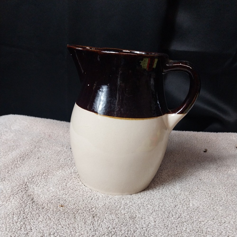 VNTG USA Pottery Two Tone Brown and Cream Stoneware Pitcher Creamer ROSEVILLE