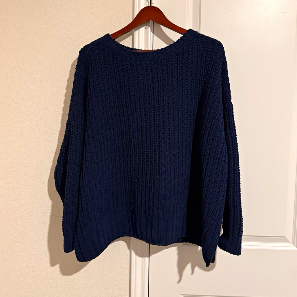 American Eagle Women's Blue Chunky Knit Crewneck Pullover Sweater Long Sleeve S