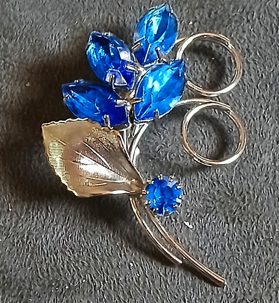 VINTAGE Midcentury  Cobalt Blue Rhinestone Brooch silver leaf lapel Pin 1950s