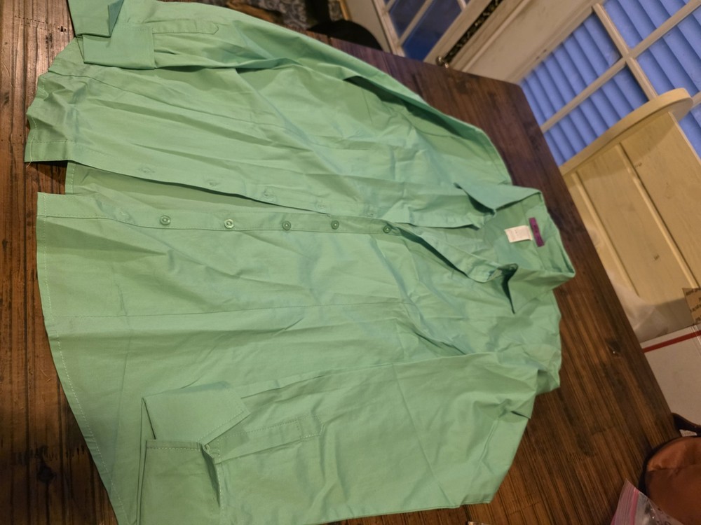 Mojo Women's Green Solid Long Sleeve Button-Up Shirt, Woven Cotton/Spandex 2XL