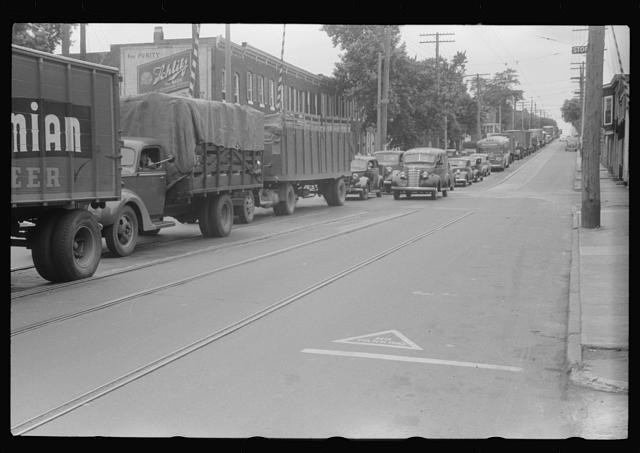 Photo:Baltimore Maryland 1940 U.S. 1 Alternate Traffic Trucks Cars