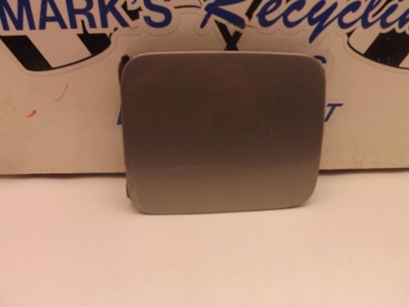 SENTRA    2004 Fuel Filler Door 105556