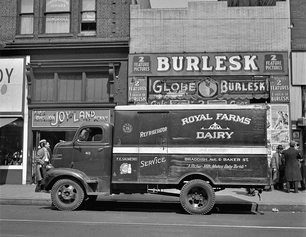 1943 Royal Farms Dairy Truck, Baltimore, Maryland Old Photo 8.5