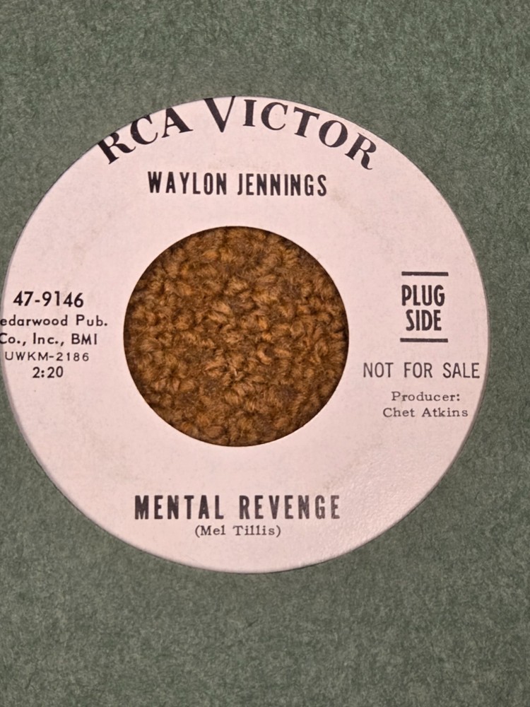 45 RPM Waylon Jennings RCA DJ 9146 Mental Revenge / Born to Love you VG++