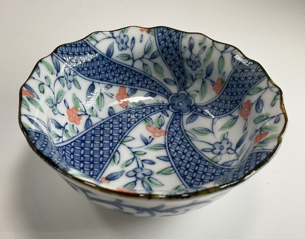 Asian Ceramic Porcelain Blue, Coral, White Floral Design Scalloped Edge Sauce