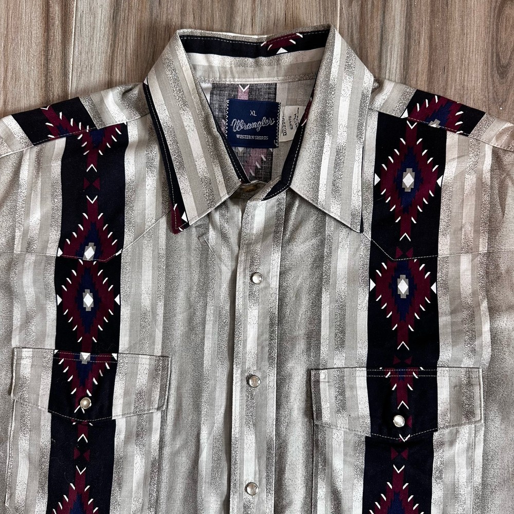 VTG Wrangler Western Shirts Red White Blue Aztec Stripe Pearl Snap XL cowboy