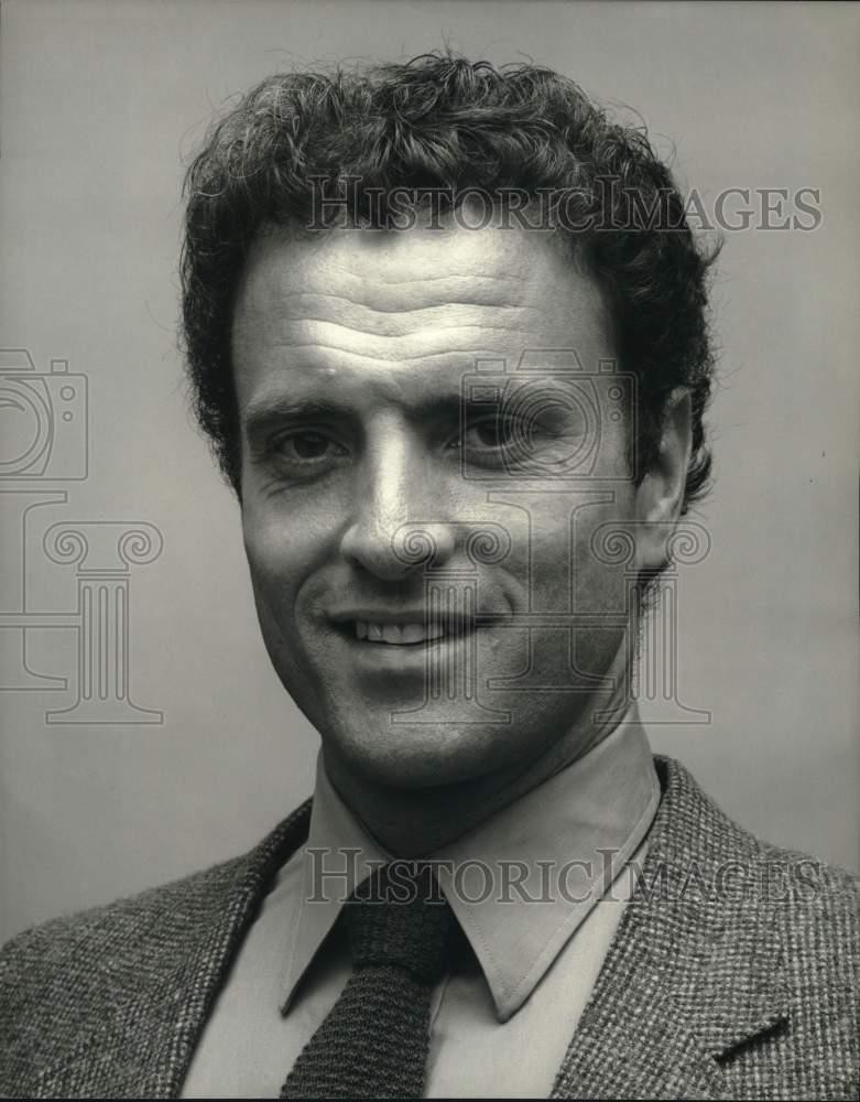 Press Photo Actor Kevin Dobson stars in 