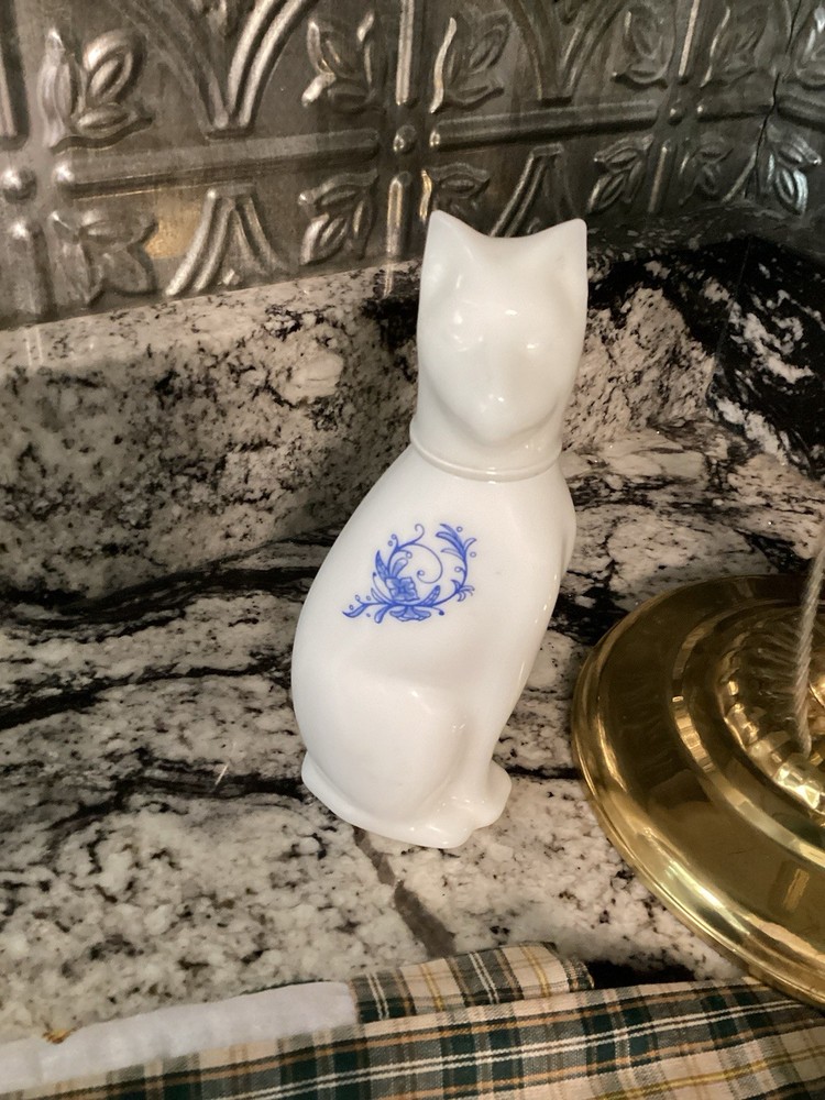 vintage Avon Ming Cat perfume bottle 1971 white milk glass w blue floral design