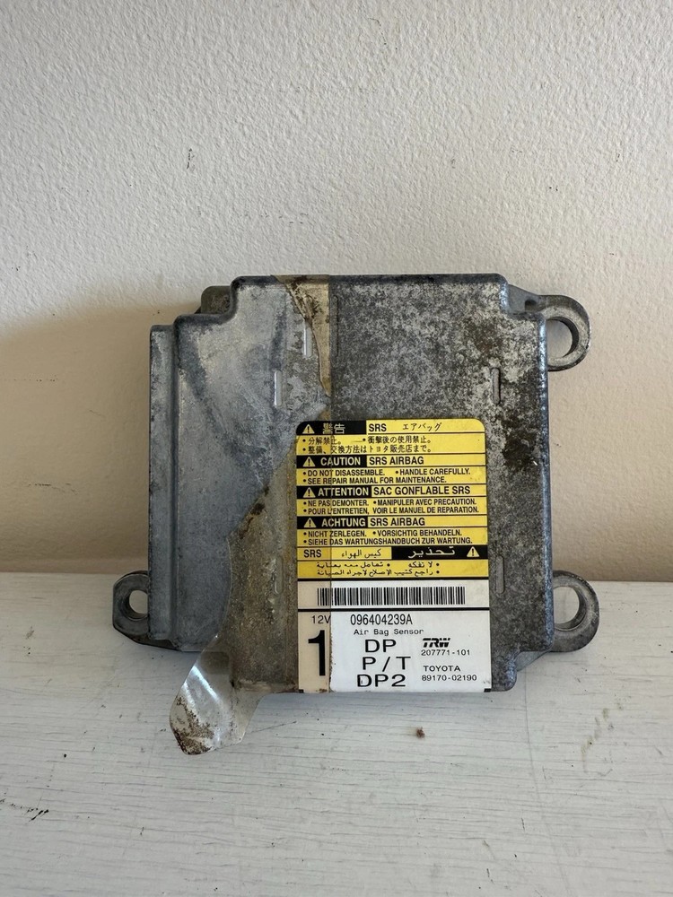 2003-2005 Toyota Corolla Matrix 1.8L SRS Control Module 89170-02190 OEM 44