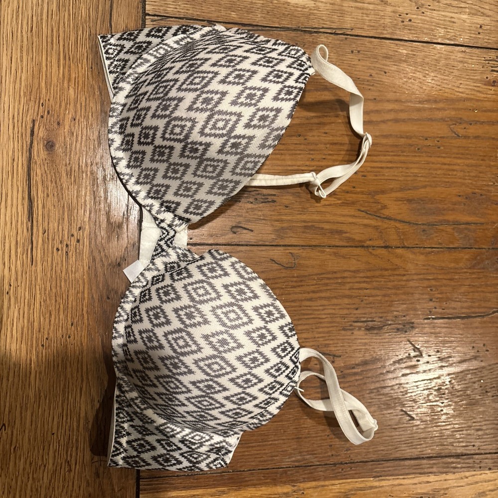 Xhilaration Womans 38C Preowned Bra