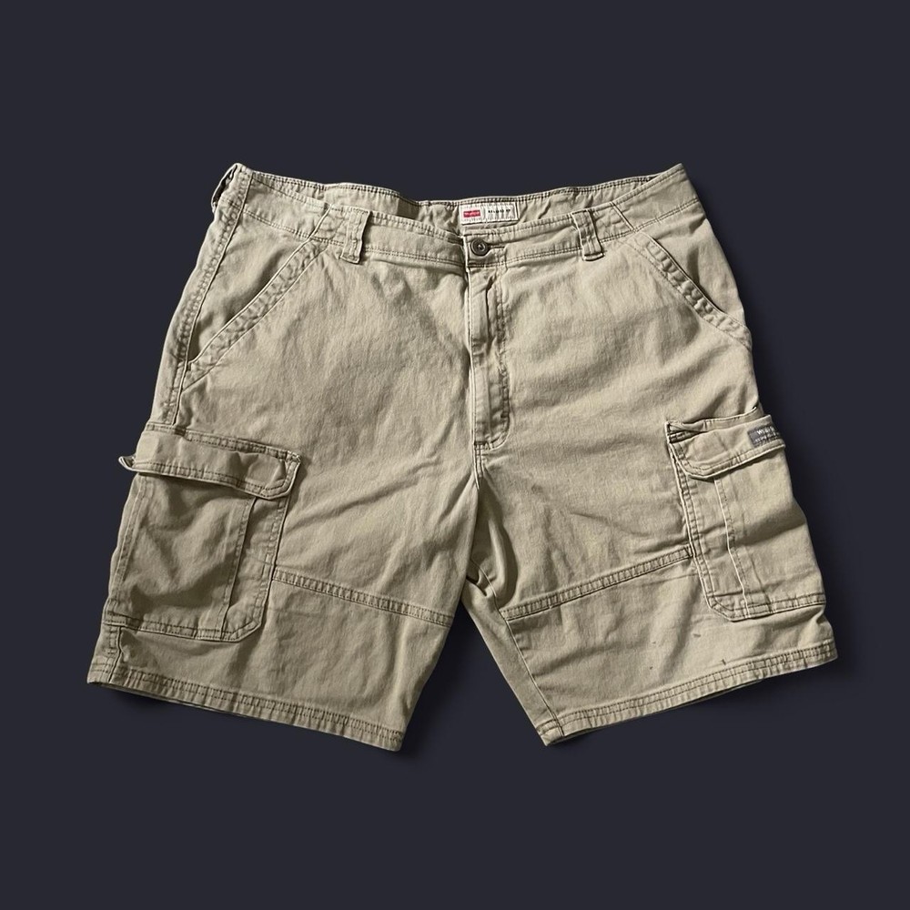 Wrangler Tan Cargo Shorts Size 32 Men’s Utility Summer
