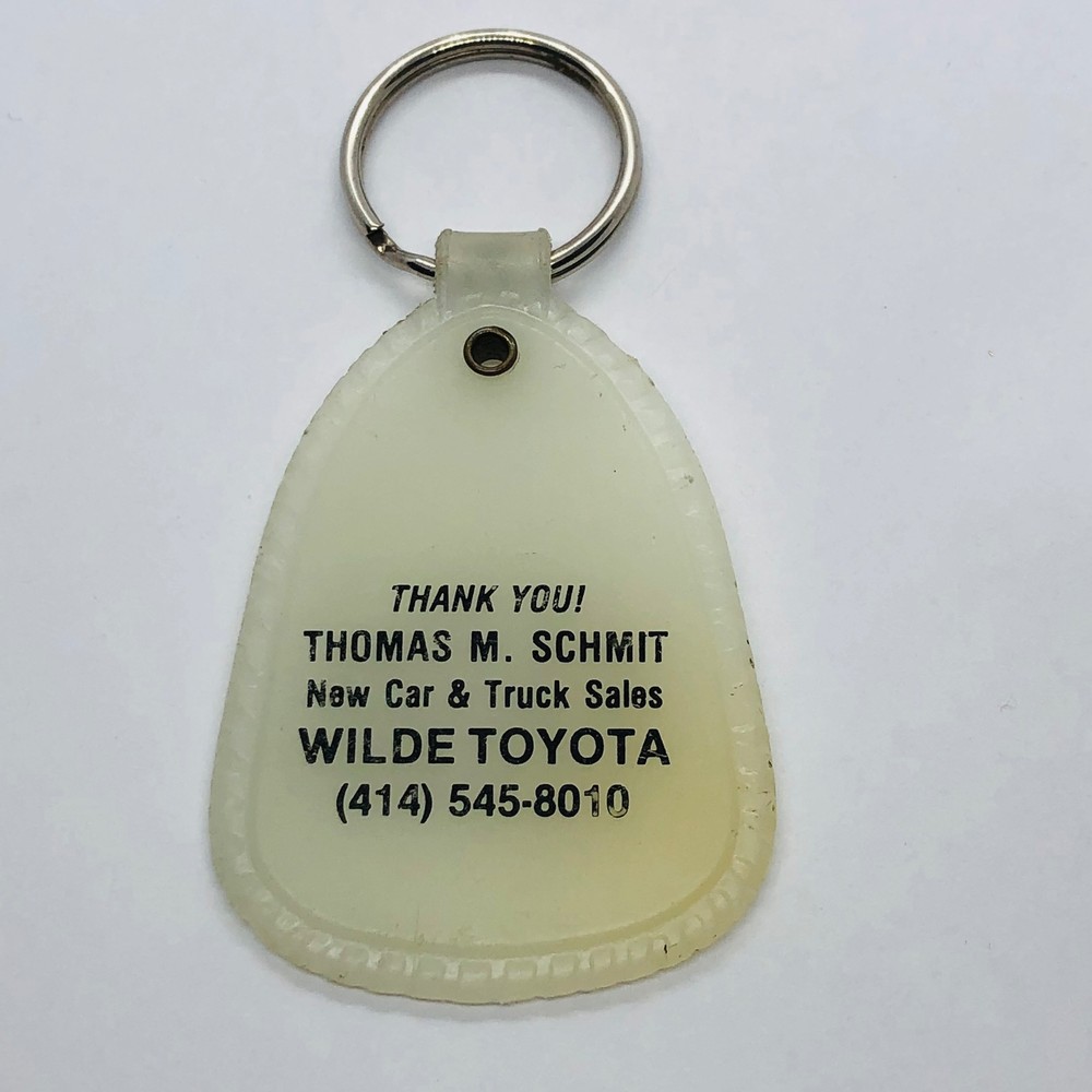 Vtg Wilde Toyota Dealer Advertising Glow in Dark Keychain Fob West Allis WI