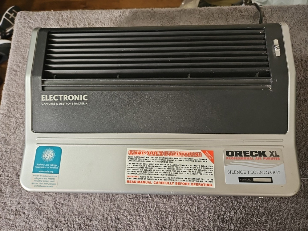 Oreck XL Professional Air Purifier Ionizer Model AIR8B Tested Working