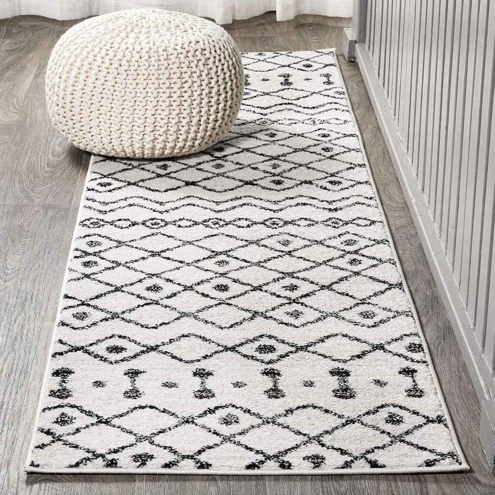 Jonathan Y Moh208A-28 Beni Souk Indoor Rug 2x8 Cream Black