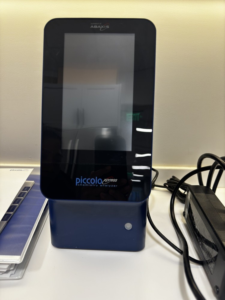 Mint Condition* Abaxis Piccolo Xpress Diagnostic Chemistry Analyzer 1100-1001..