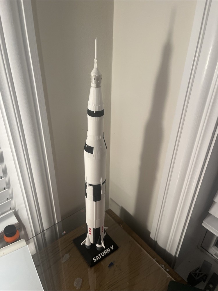 Apollo Saturn V Rocket Model 1:200Handmade