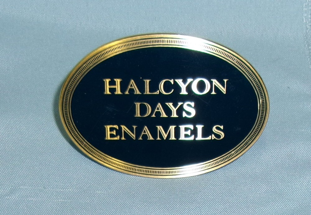 ****Vintage Oval Brass 