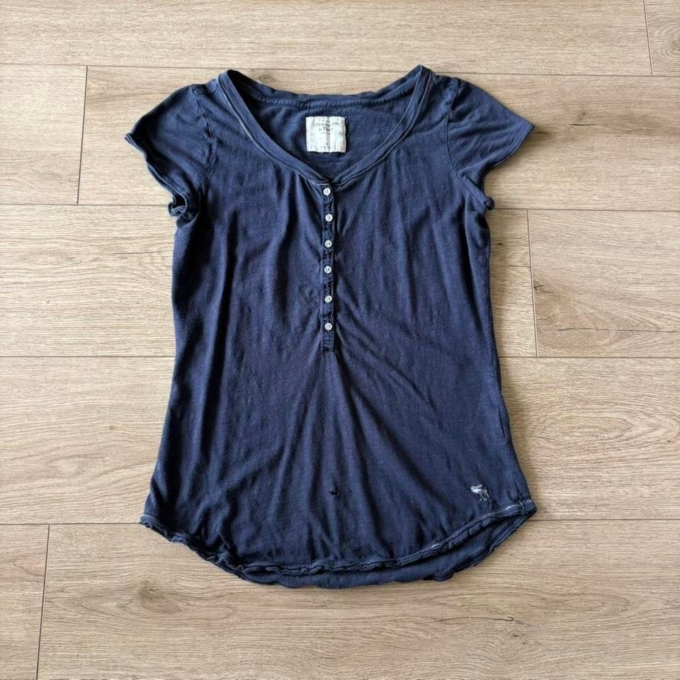 Vintage 90s Y2K Abercrombie & Fitch A&F Women's Henley Shirt Size Size S Navy