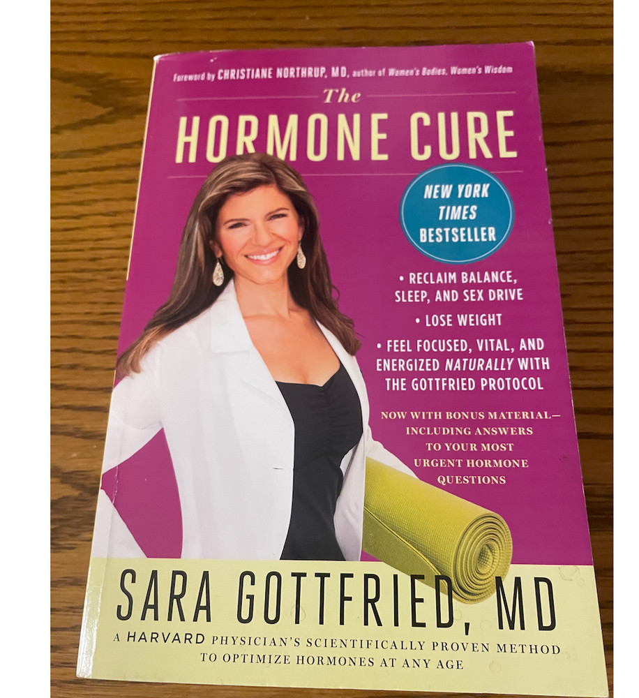 The Hormone Cure, Paperback Book by Sara Gottfried, MD (Very Good/Almost New)