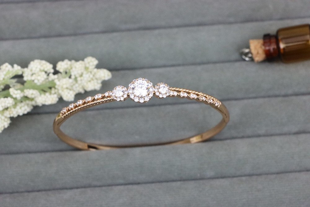 Elegant Triple CZ Rose Gold Bangle with Delicate Stone Detailing, XPBL0515