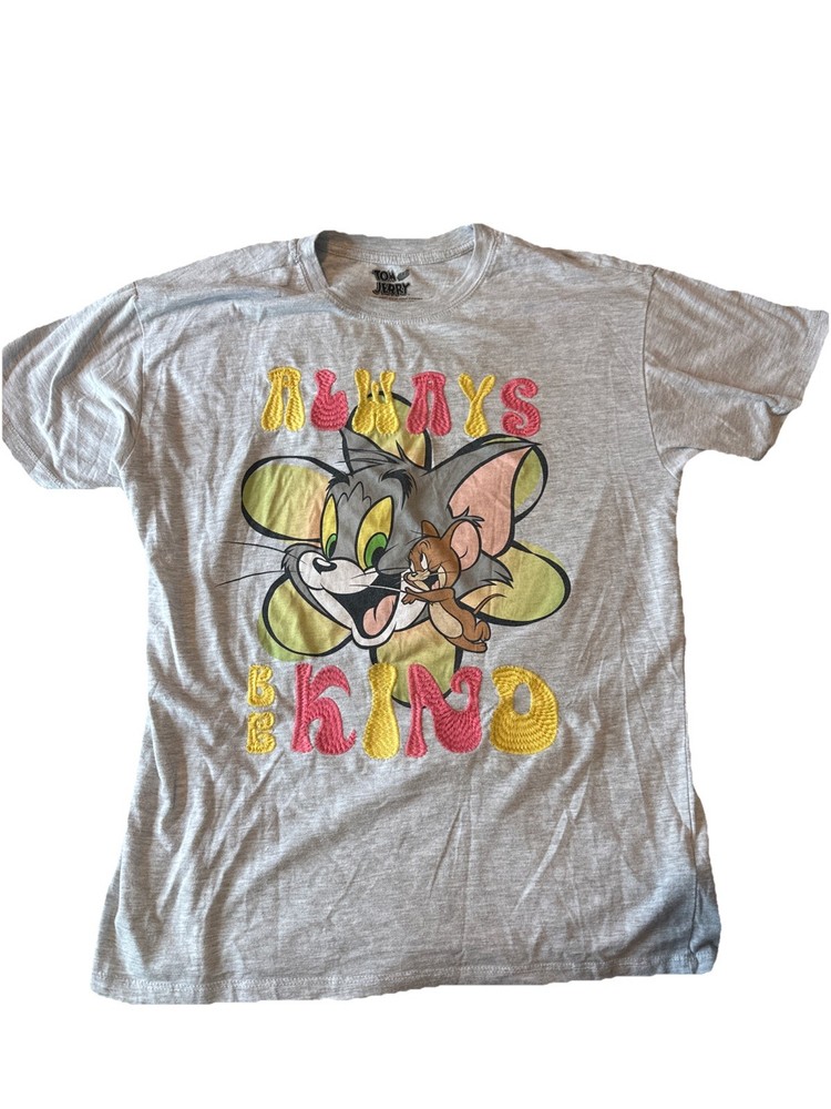 Tom and Jerry women’s graphic Gray T-Shirt size S (4-6).  #530