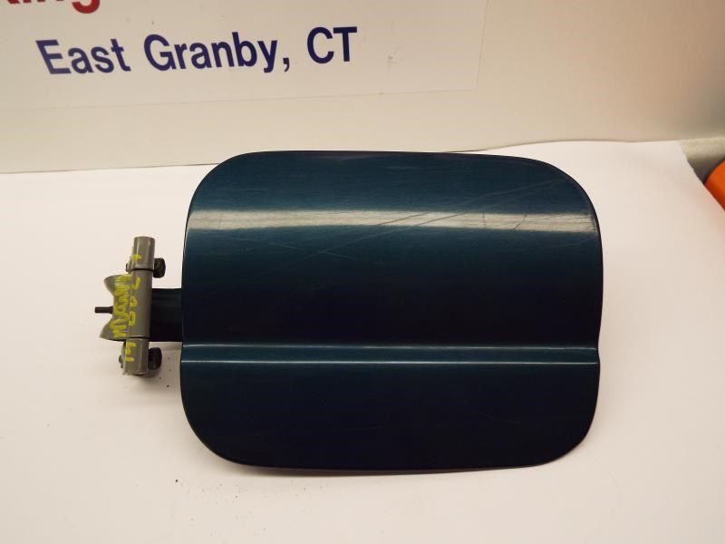 99 OUTBACK LEGACY FUEL FILLER DOOR 123686