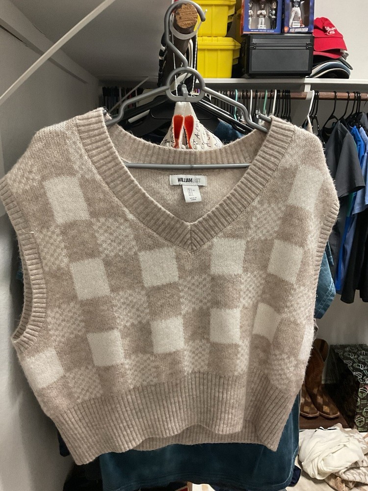 Williamrast Women’s Tan Sweater Vest Size Large