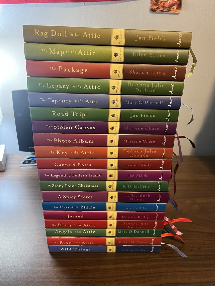 Lot Of 19 Annie's Attic Mysteries Books Hardcover Dust Jacket