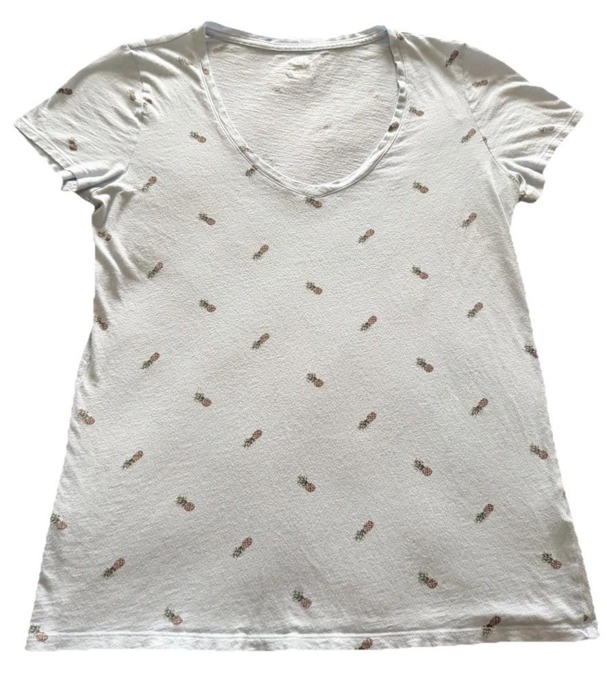 🍍Victoria’s Secret PINK All Over Pineapple Print Short Sleeve T-Shirt-Size M🍍