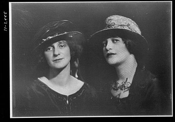 Unidentified women,possibly friends,Mr AW Atwater,portraits,Arnold Genthe,1911