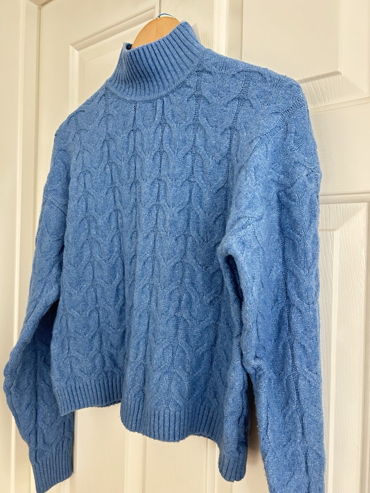 NWT Pink Rose Women’s XS Light Blue Cropped Cable Knit Sweater Mock Turtle Neck