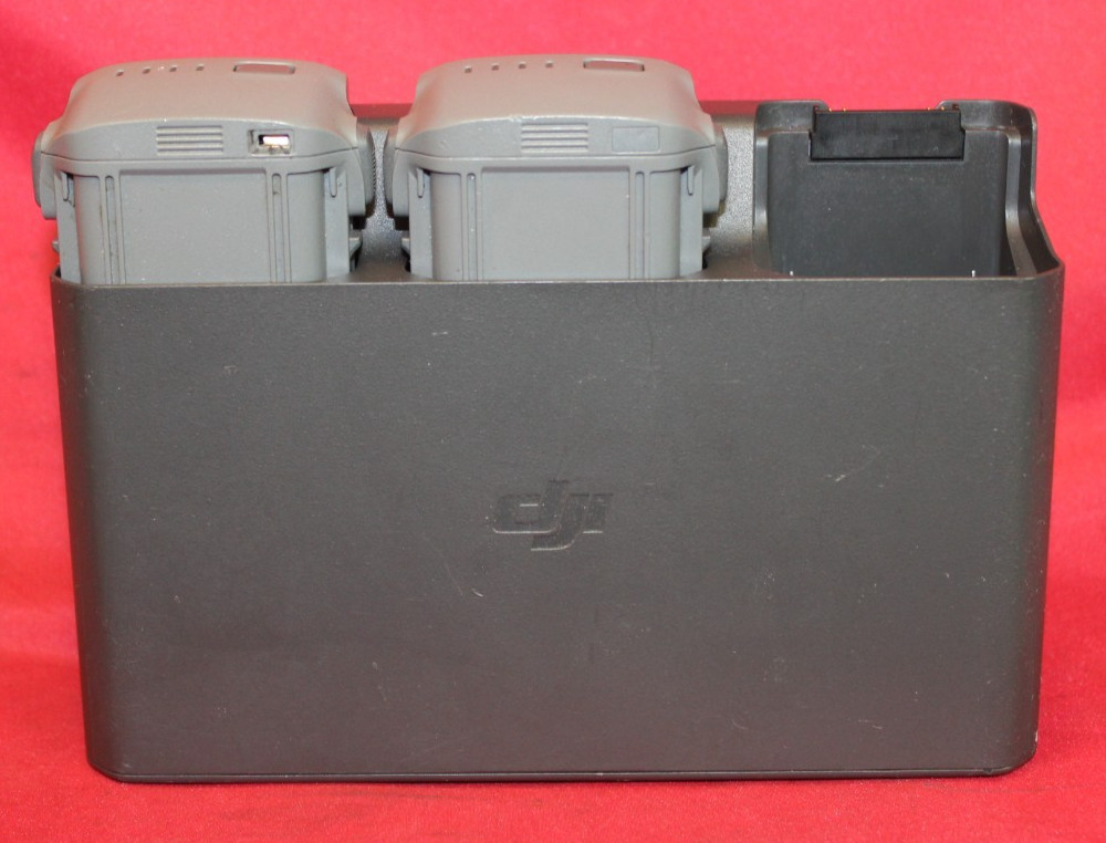 DJI Air 3 Battery Charging Hub 2 Batteries CHX233-100