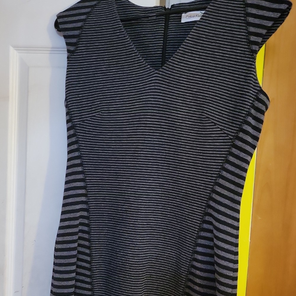 Calvin Klein Women's Black Gray Striped Sleeveless Sheath Dress