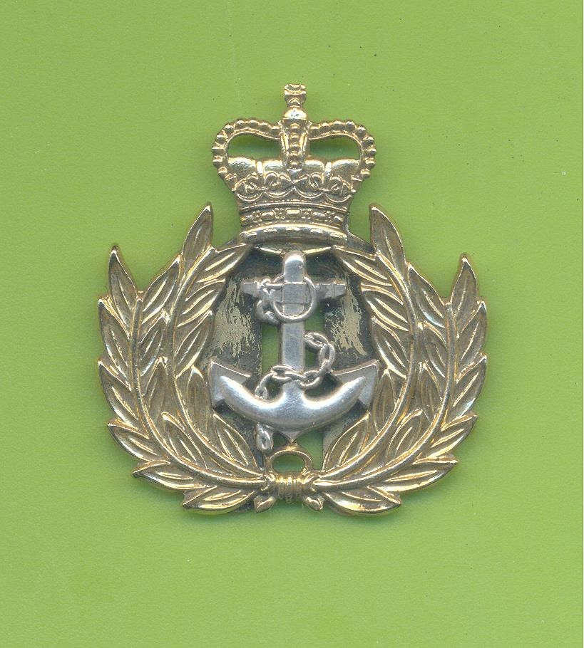 ROYAL NAVY CHIEF PETTY OFFICER.BI-METAL CAP BADGE