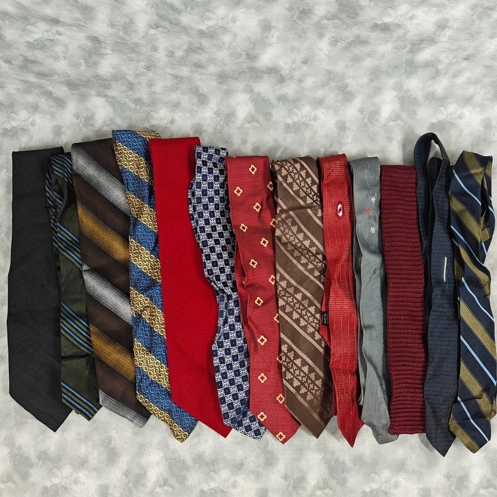 Lot 13 Vintage Men’s Neckties Mixed Patterns Colors Varied Lengths/Widths Crafts