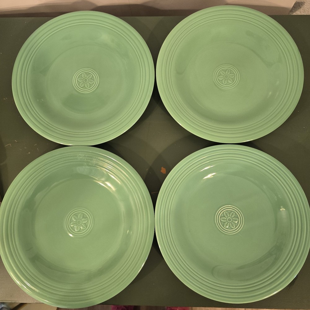 4 Oneida Petals Green Dinner Plates 10 3/4”