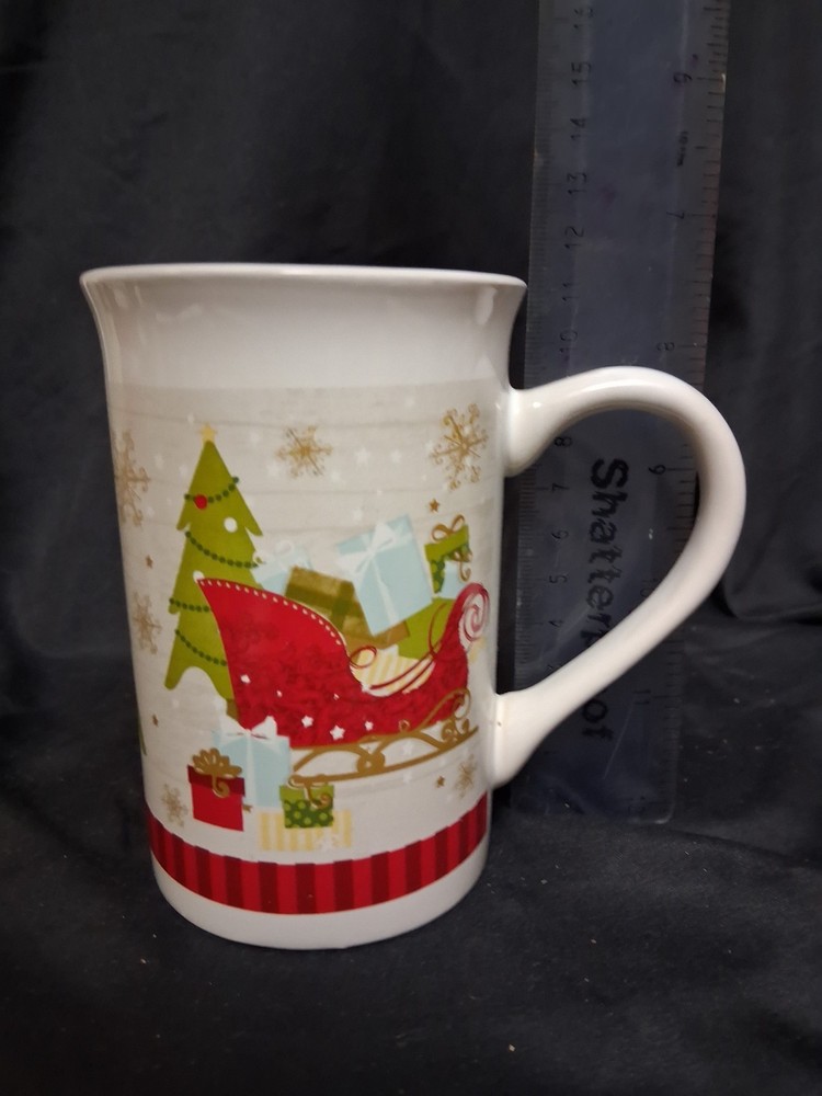 Royal Norfolk Tall Latte Mug Christmas Tree Red Sleigh 4.75