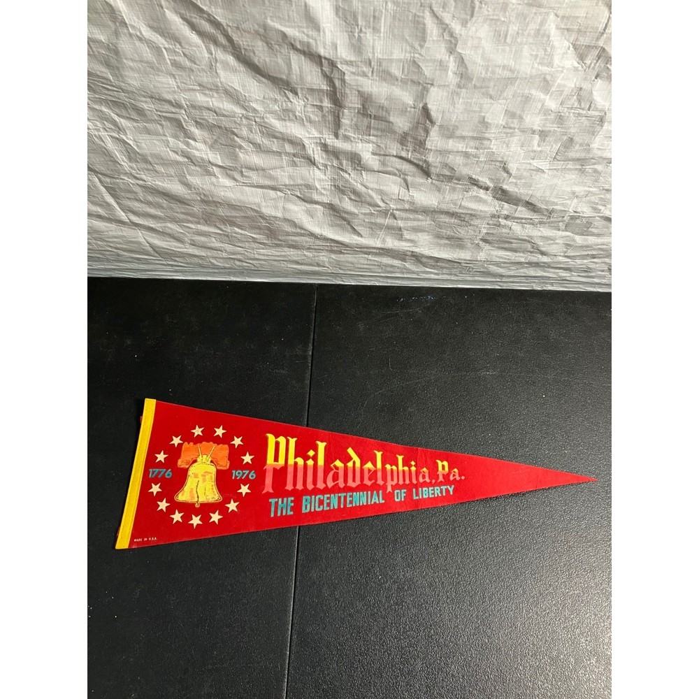 Vintage Philadelphia PA Bicentennial of Liberty Pennant 1776-1976 Liberty Bell
