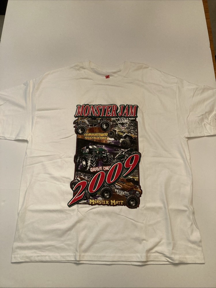 2009 Monster Jam Graphic Tee Size XL - Grave Digger Max Destruction Monster Mutt