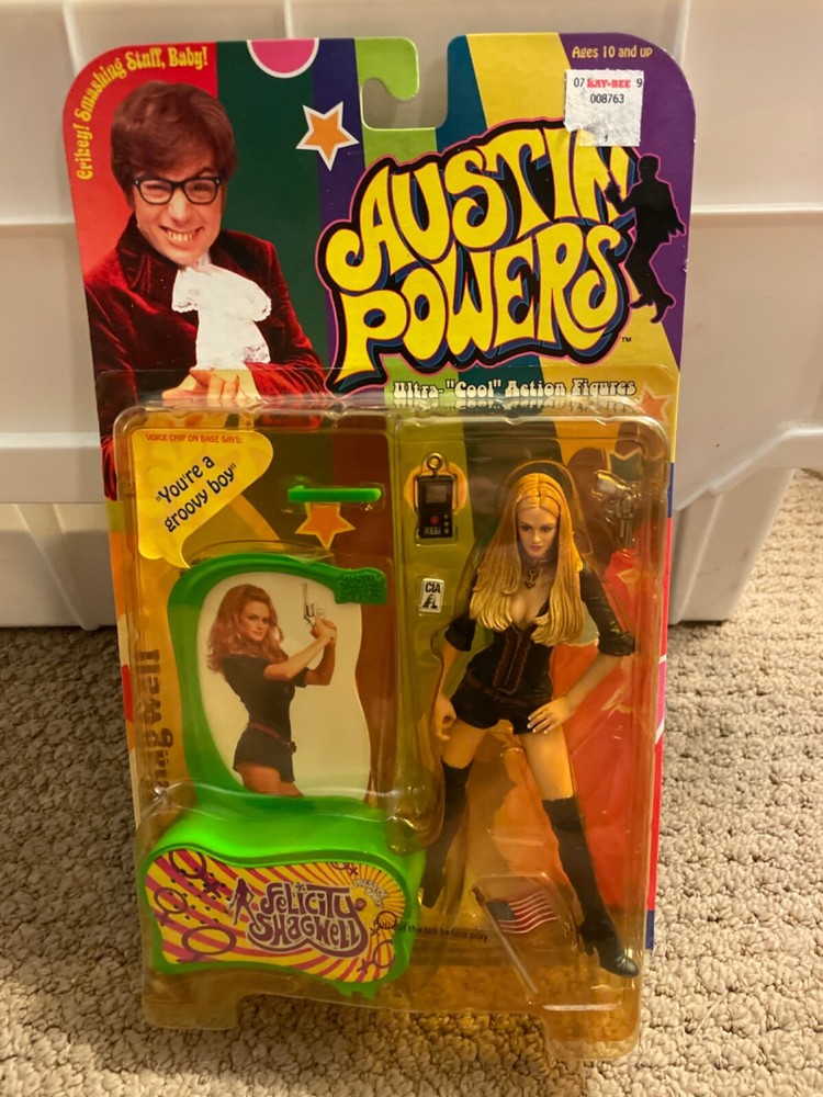MCFARLANE TOYS FELICTY SHAGWELL ACTION FIGURE FROM AUSTIN POWERS VINTAGE SEALED