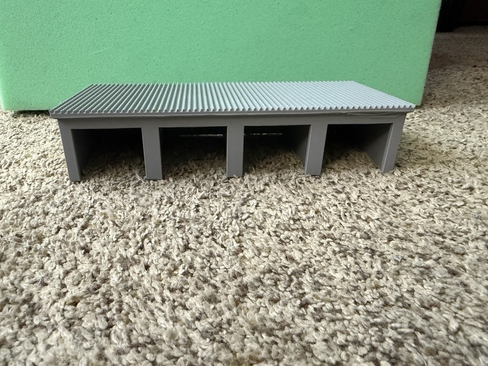 HO Scale 4-Car Garage Storage for 1:87 Vehicles with Built-in Parking
