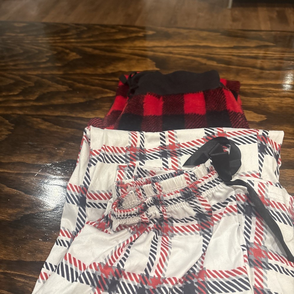 Pajama Pants Size Small Lot Of 2 Flannel And Polyester Christmas PJ Bottoms