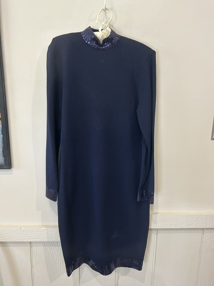 St. John Evening Size 6 Blue Knit Sequined Dress