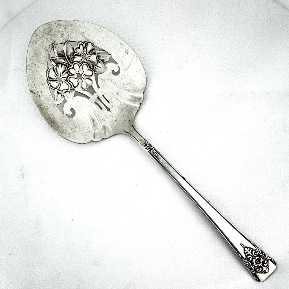 Tomato Server Wm Rogers IS Pierced Serving Spoon 7.75” Silverplate